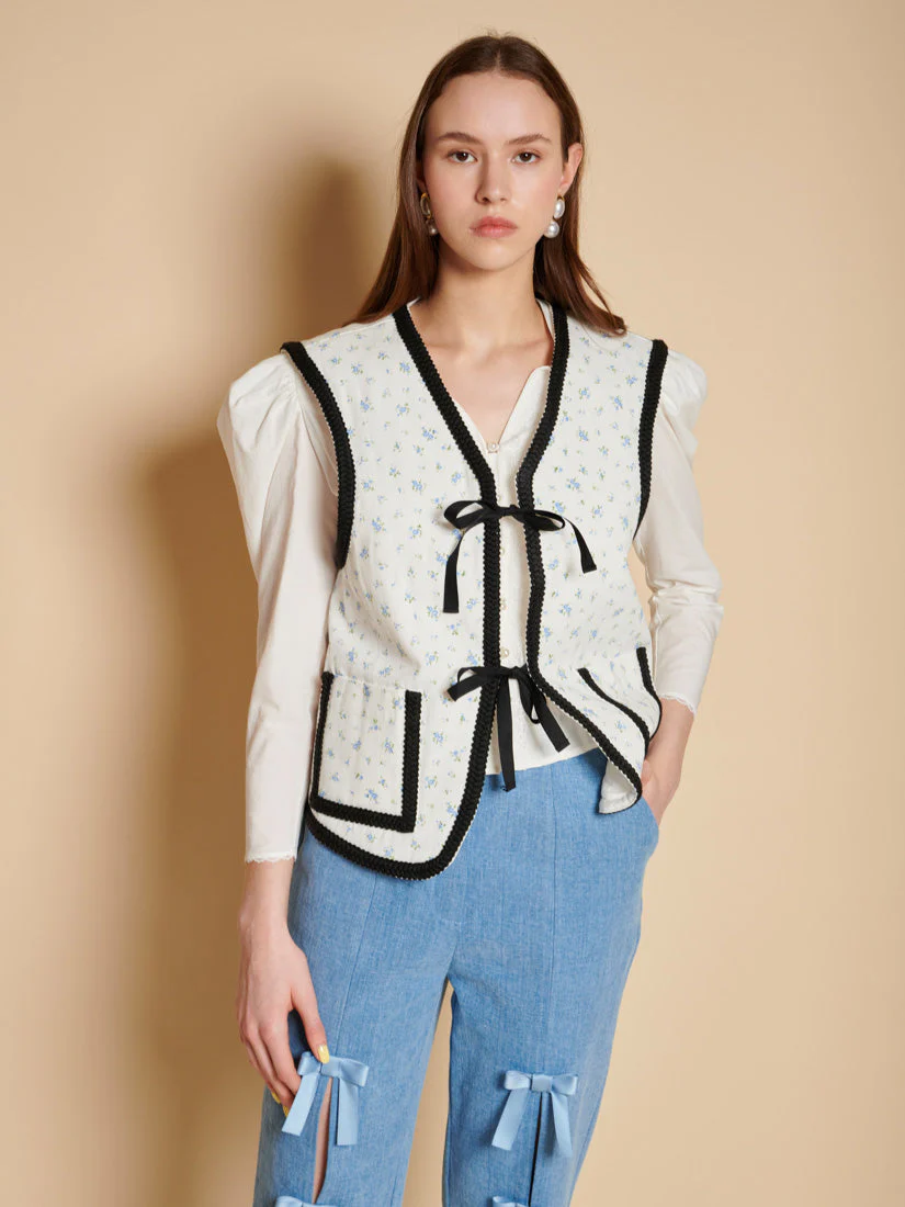 Dalarna Bow Vest - Image 3