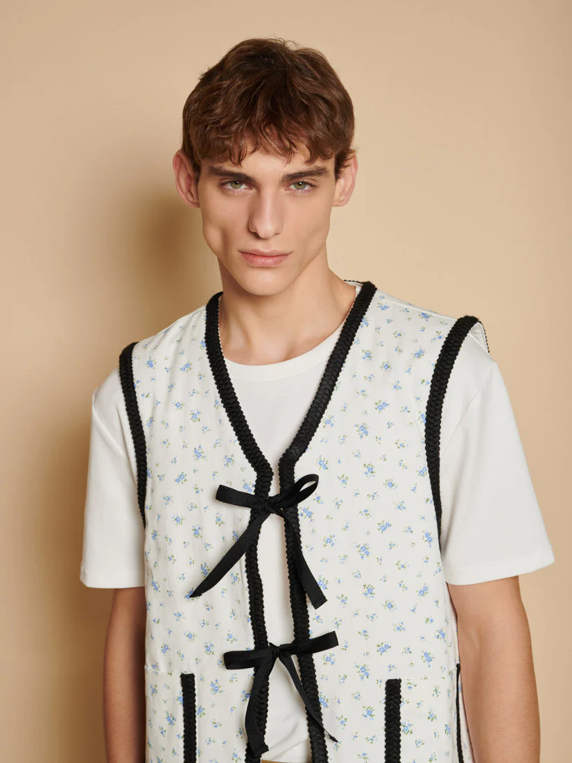 Dalarna Bow Vest - Image 7