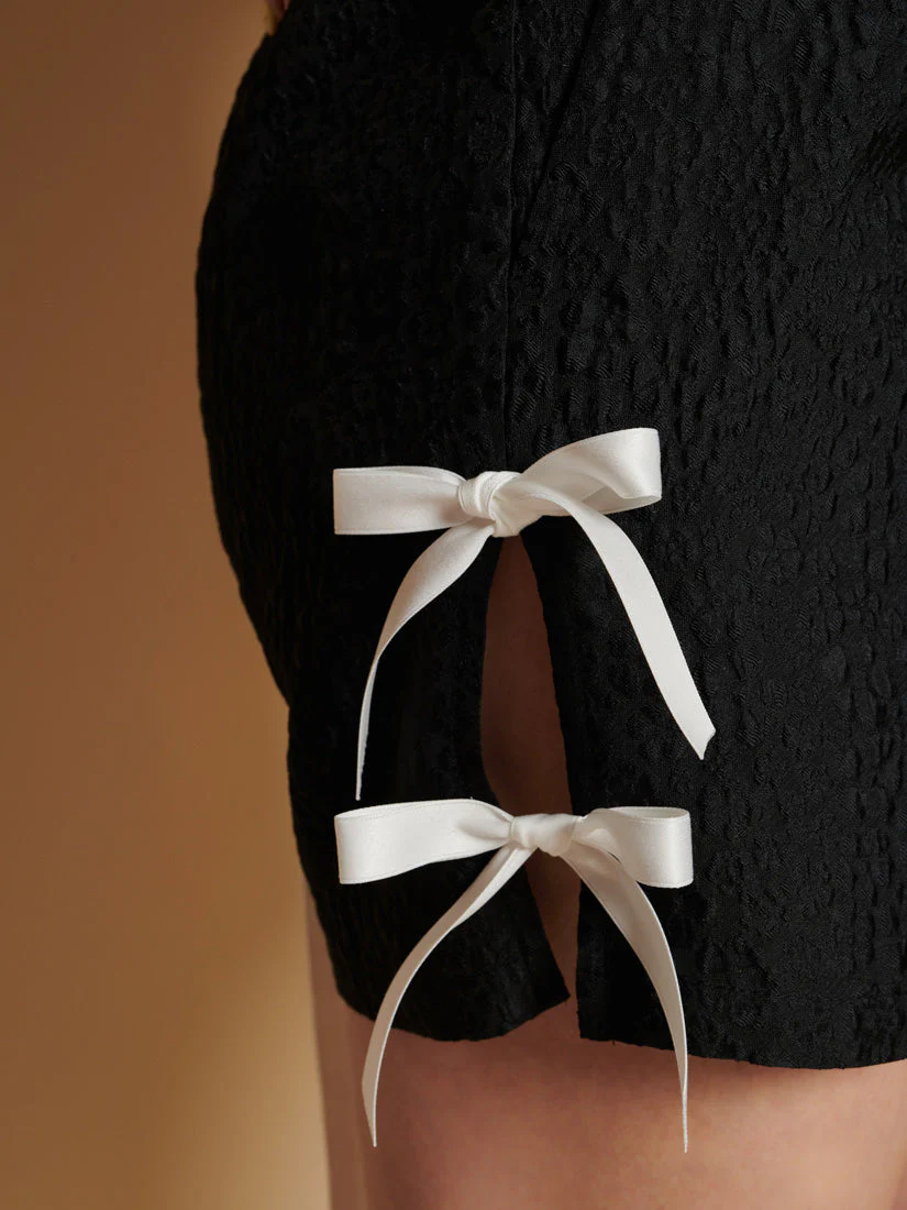 Elin Bow Shorts - Image 6